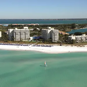 At Club 4* Longboat Key